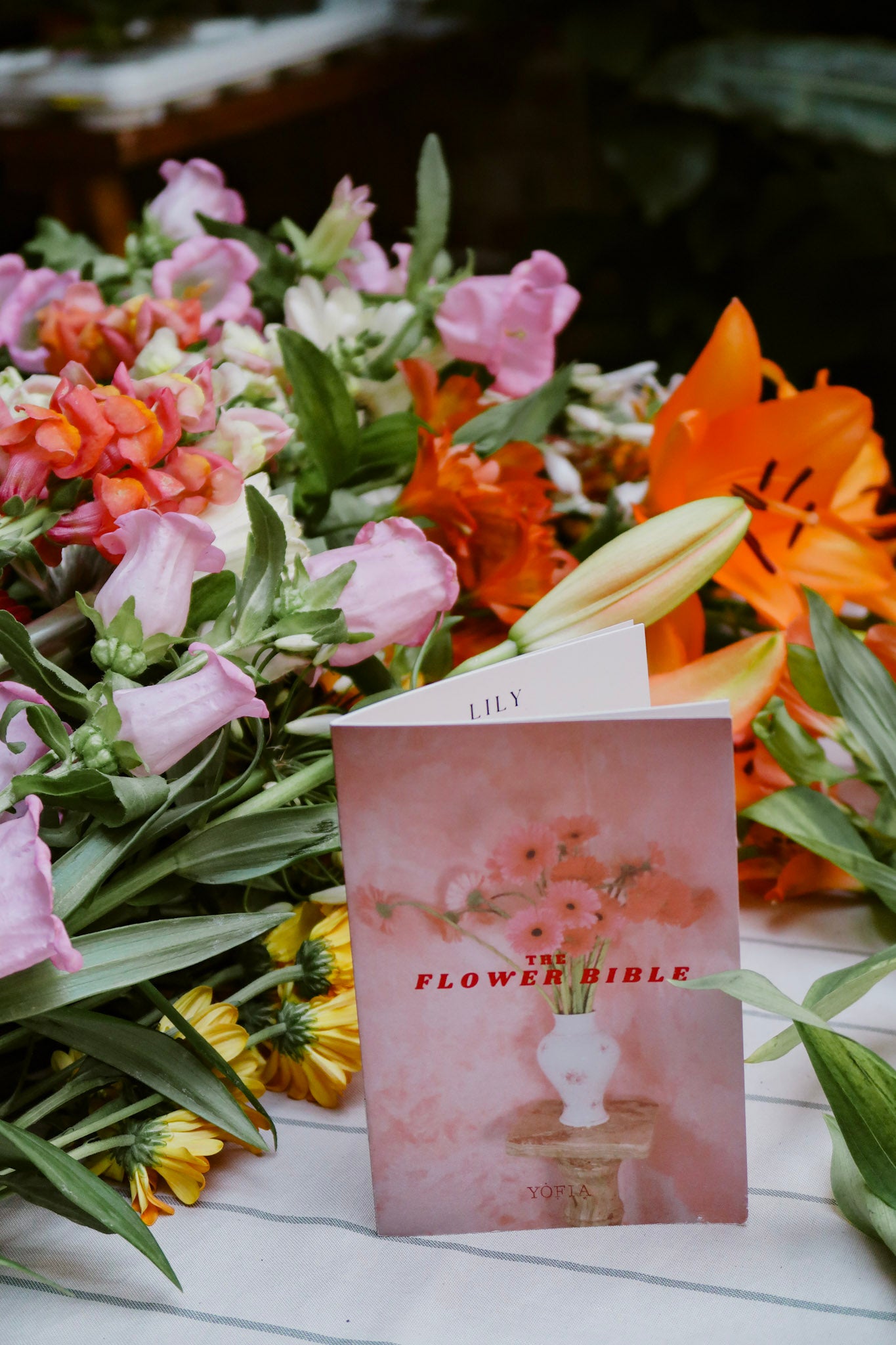 Flower Bouquet Workshop– with Wine & Pastries